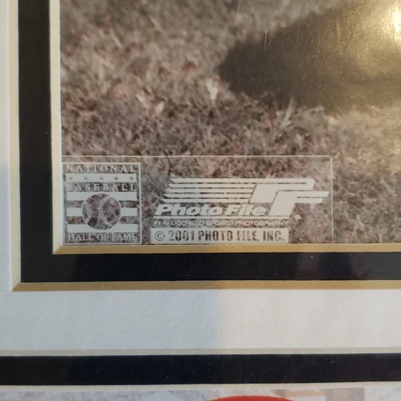 Yogi Berra USPS Matted Photo 16x12 - Picture 4 of 7